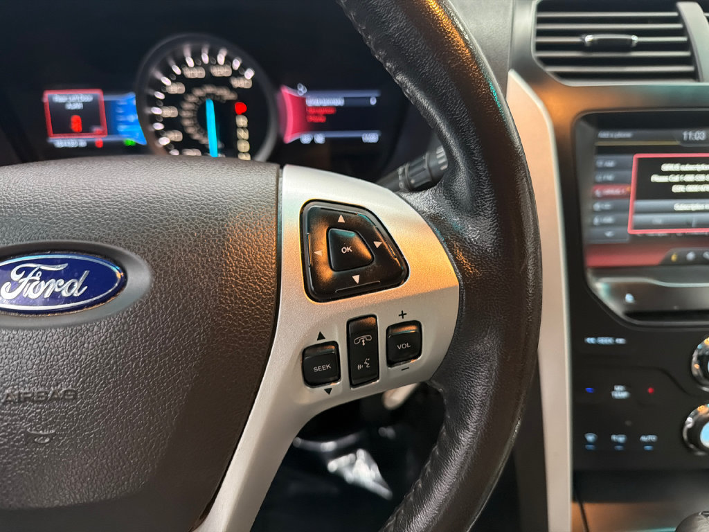 Used 2014 Ford Explorer XLT w/ Equipment Group 202A FWD image 26