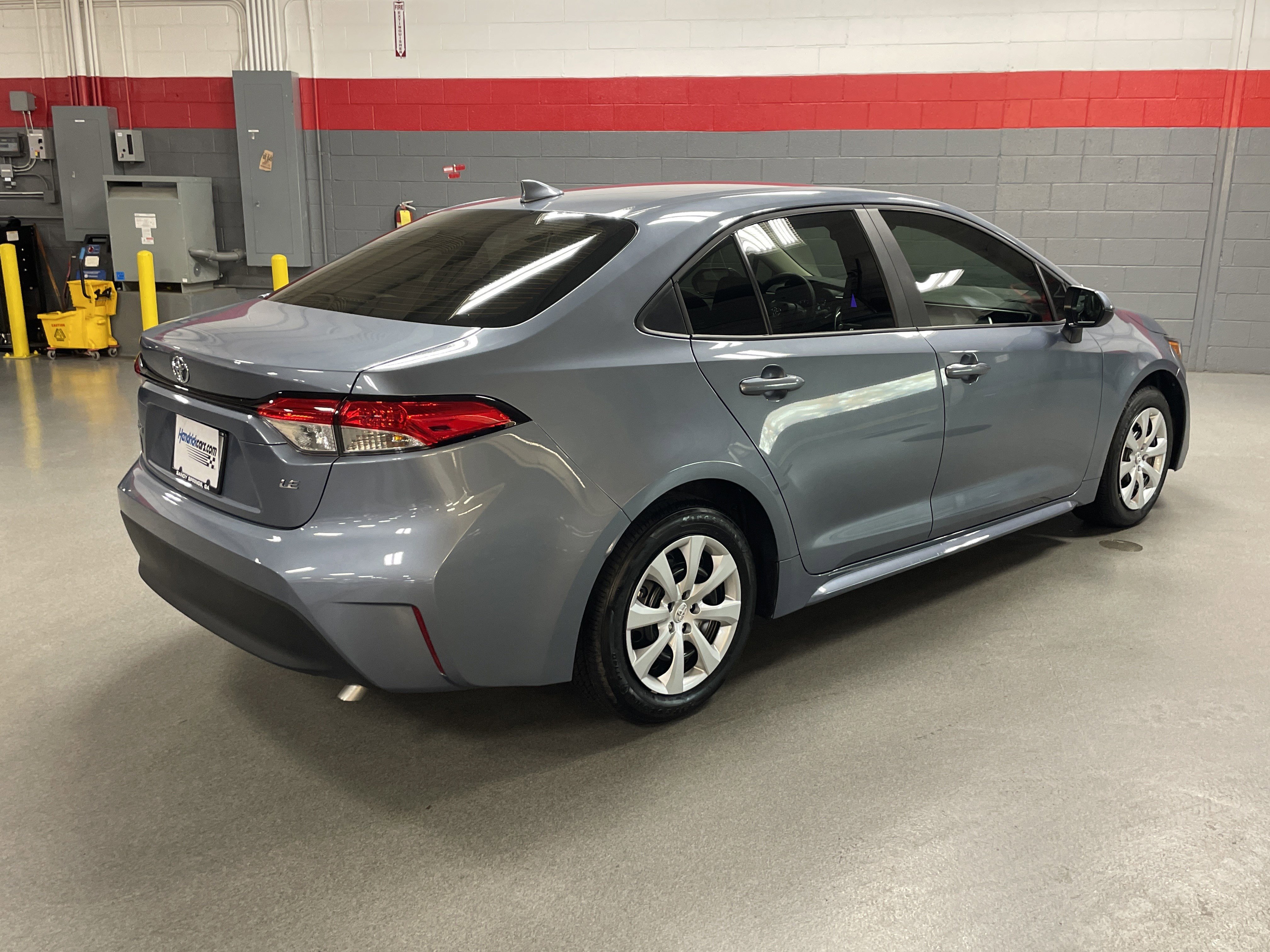 Certified 2025 Toyota Corolla LE image 10