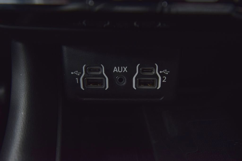 Certified 2023 Dodge Durango R/T image 38