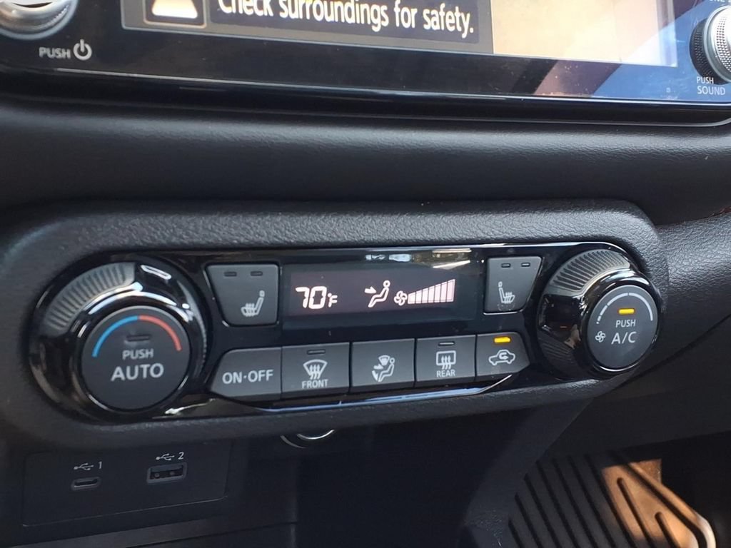 Used 2021 Nissan Kicks SR w/ SR Premium Package FWD image 15