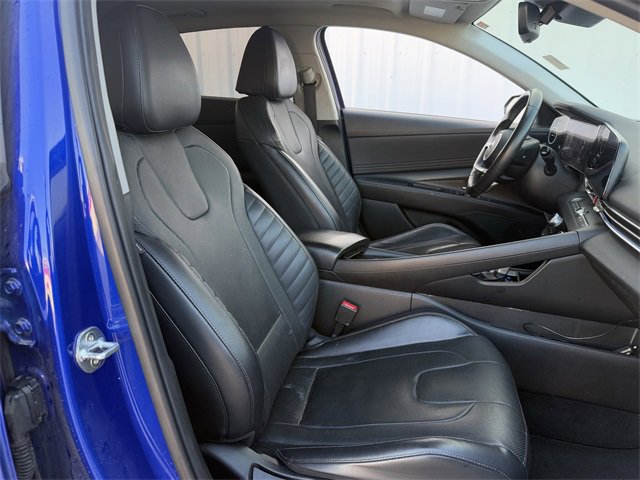 Used 2021 Hyundai Elantra Limited image 29