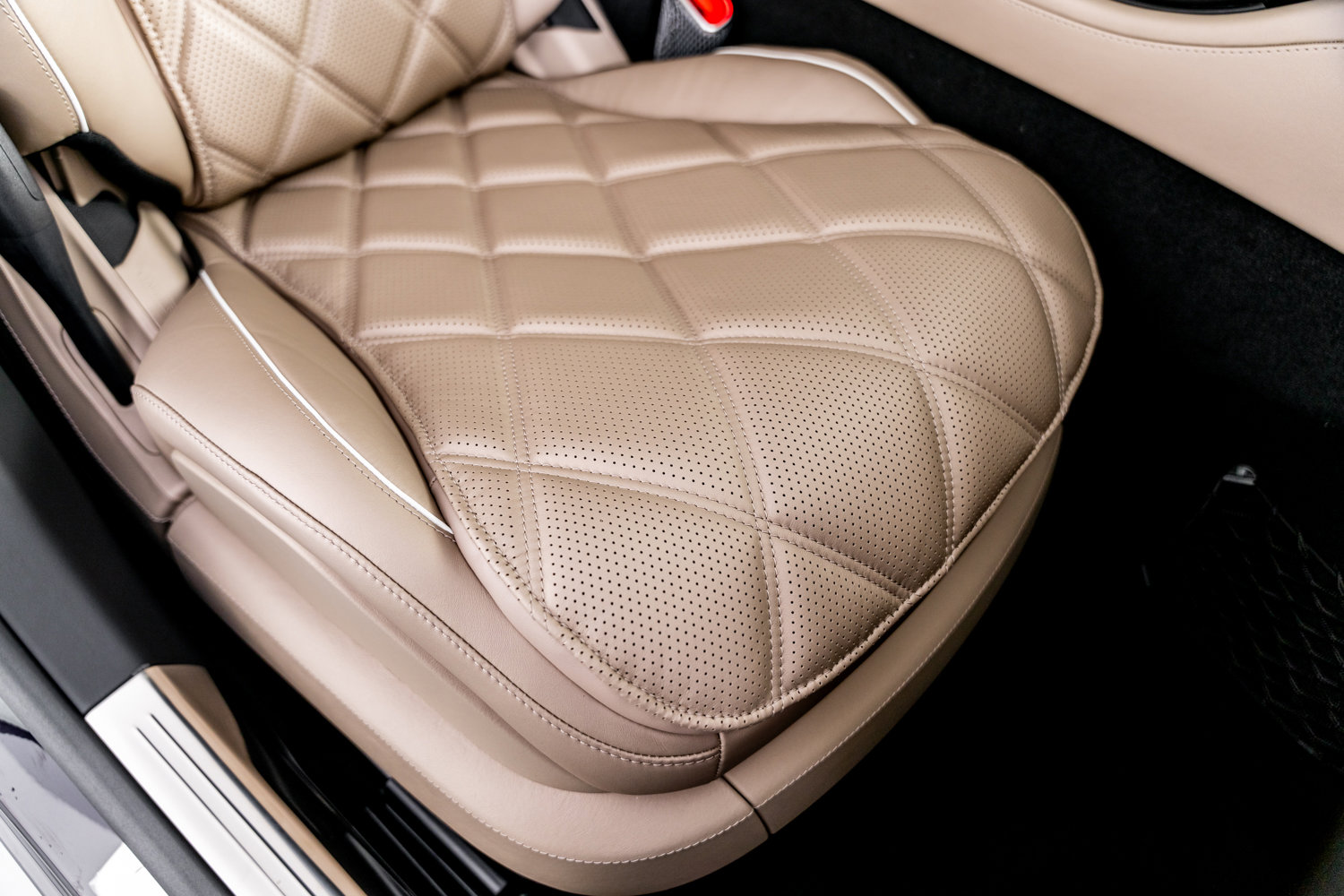 Used 2025 Mercedes-Benz Maybach S 680 4MATIC image 36