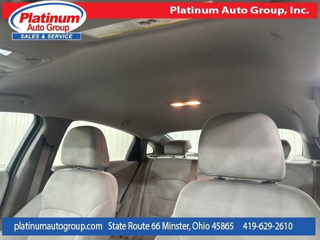 Used 2022 Chevrolet Malibu LT image 25