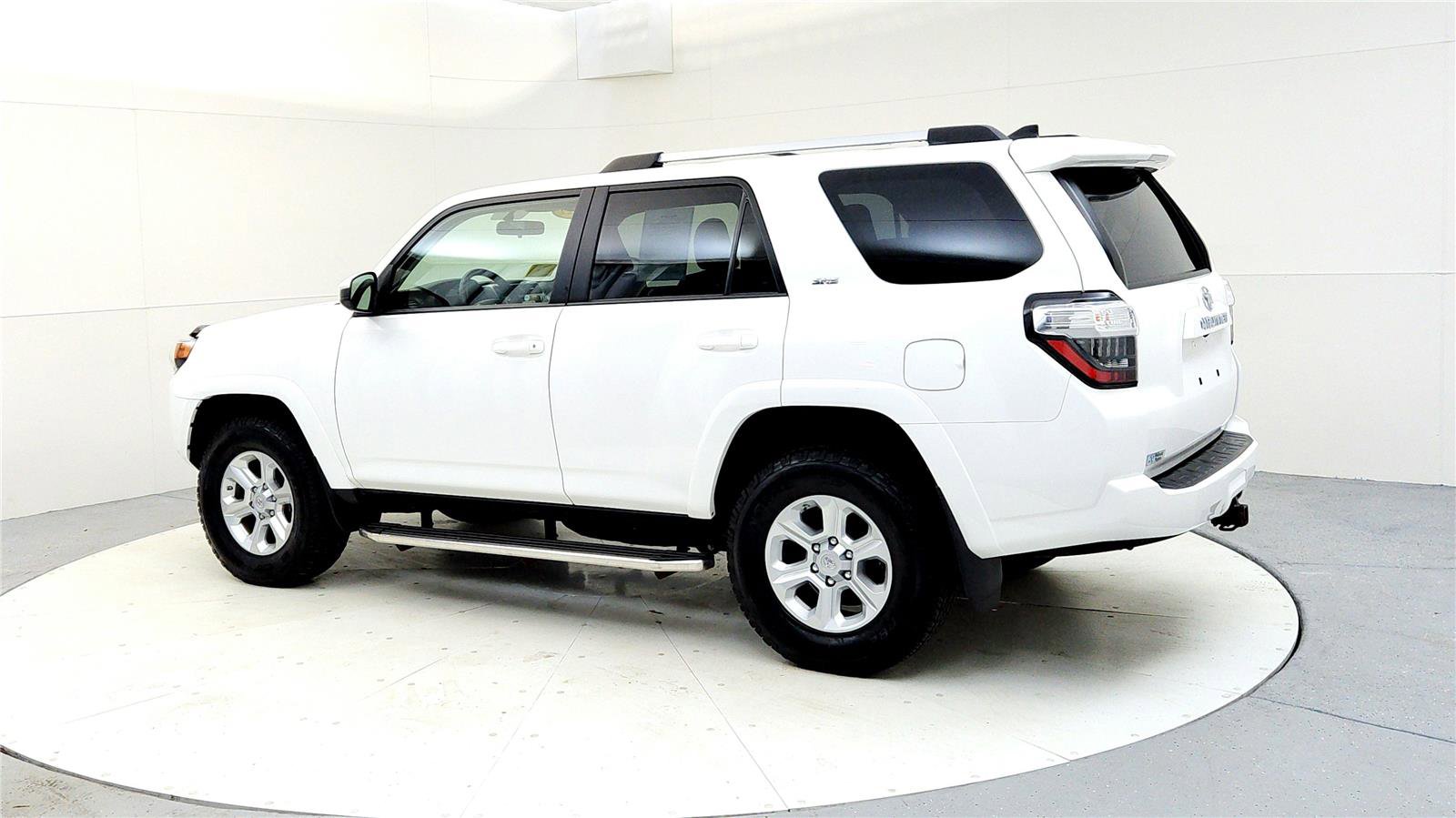 Certified 2019 Toyota 4Runner SR5 image 4