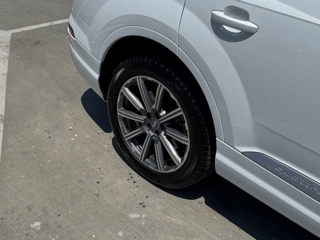 Used 2019 Audi Q7 2.0T Premium Plus w/ Premium Plus Package AWD/4WD image 34