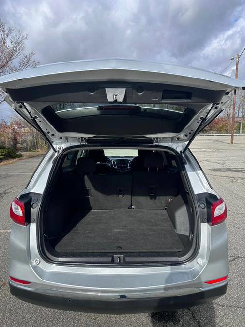 Used 2021 Chevrolet Equinox LT w/ LPO, Cargo Package image 14