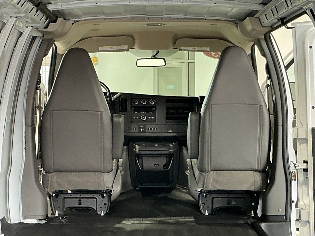 Used 2023 GMC Savana 2500 Extended w/ Driver Convenience Package image 34