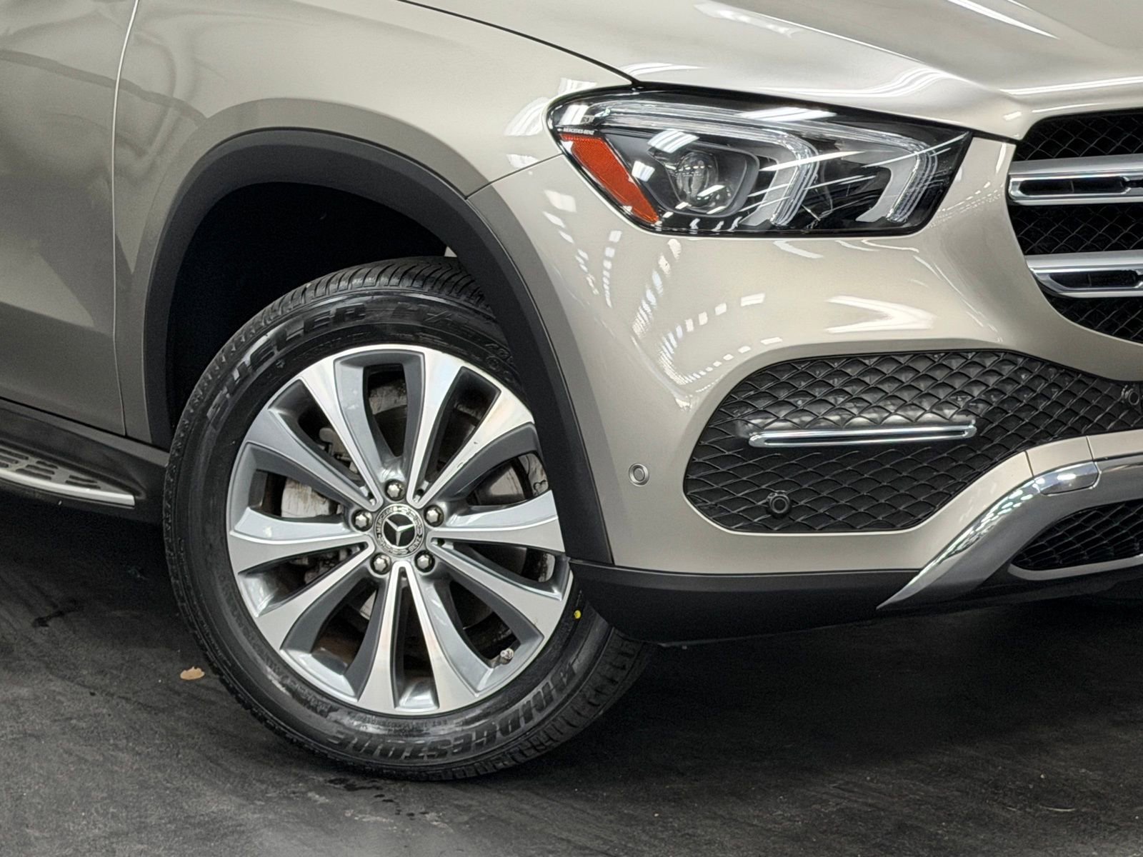 Certified 2020 Mercedes-Benz GLE 350 4MATIC image 4