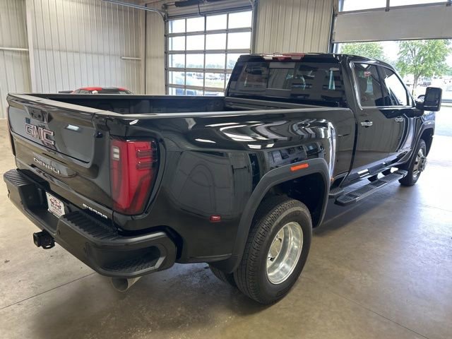 Used 2025 GMC Sierra 3500 Denali w/ Denali Reserve Package image 5