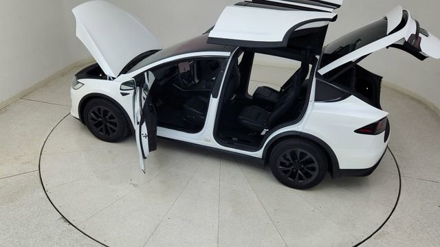 Used 2023 Tesla Model X image 88