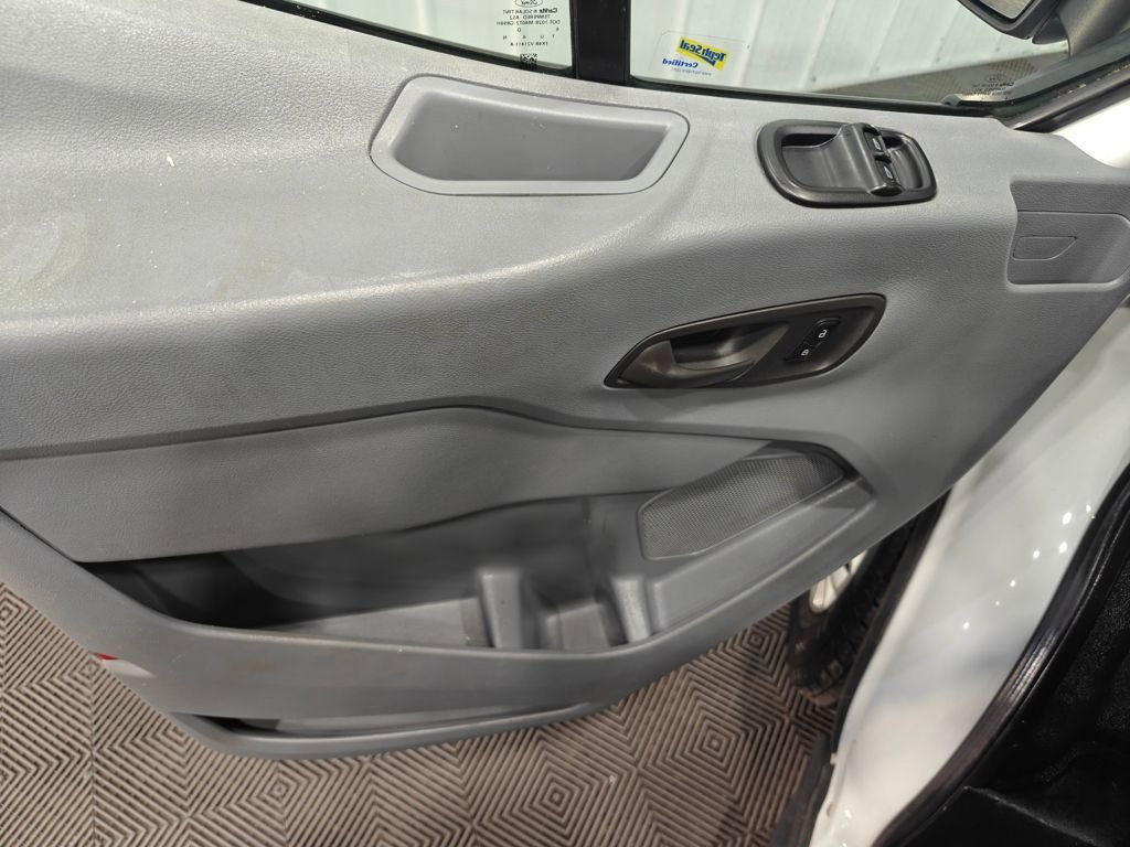 Used 2016 Ford Transit 150 XL image 30