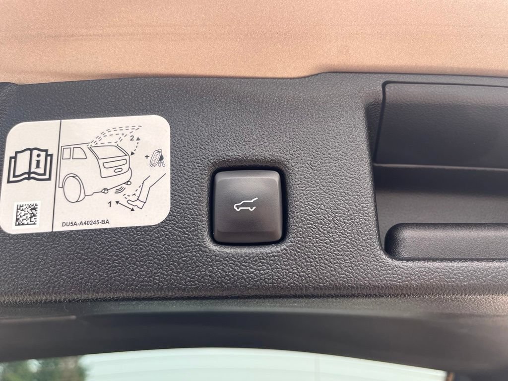 Used 2020 Ford Escape SEL AWD/4WD image 10