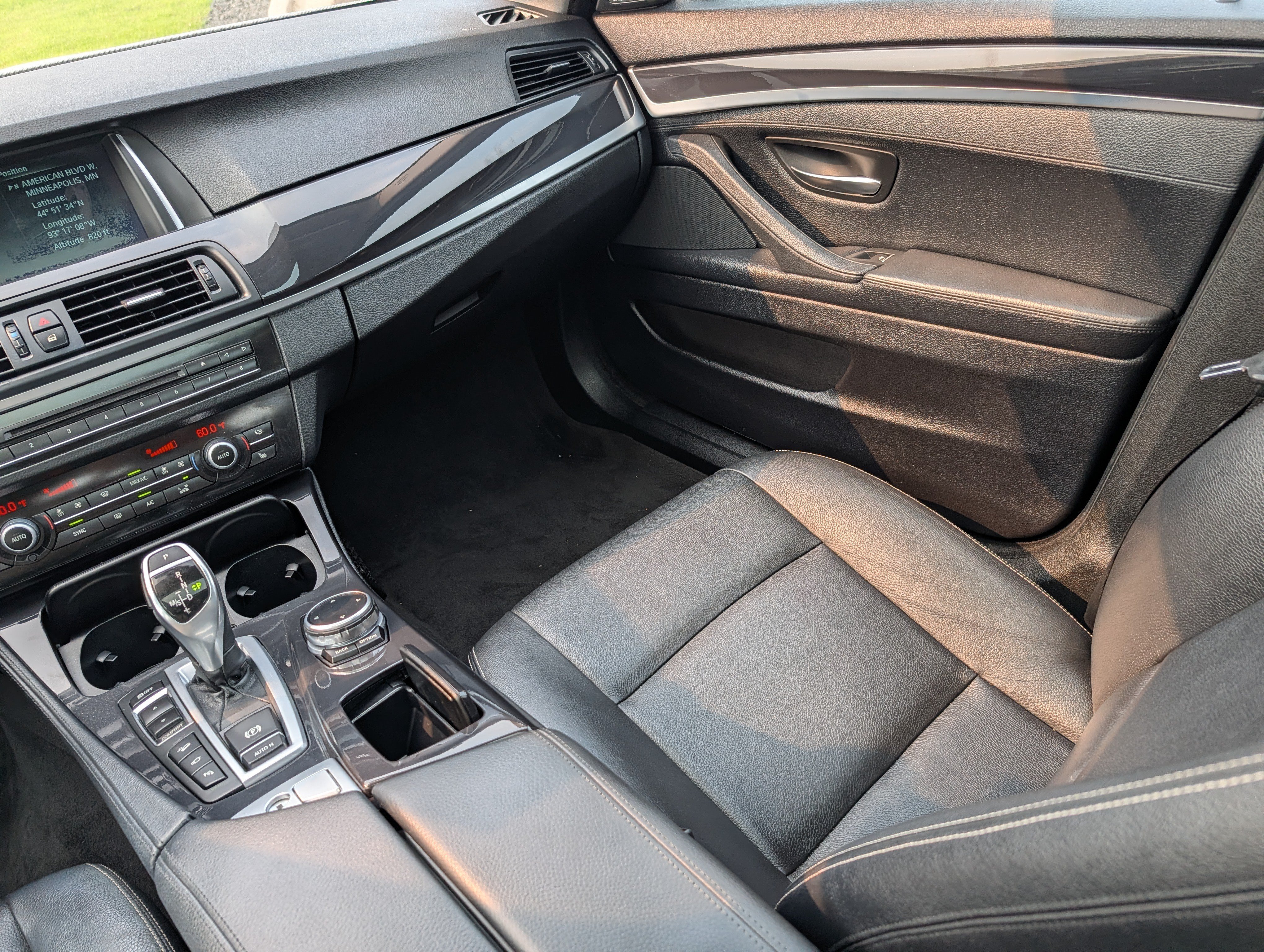 Used 2014 BMW 535i xDrive Sedan AWD/4WD image 11
