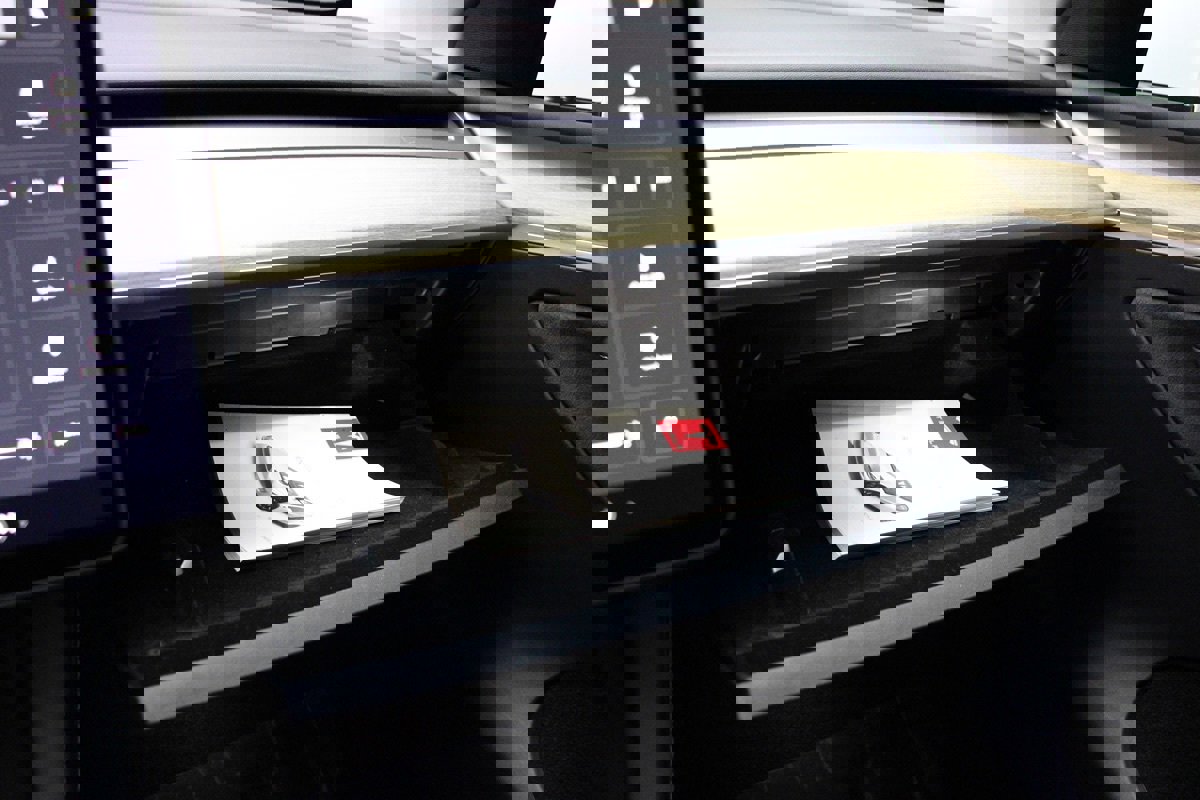 Used 2023 Tesla Model Y Long Range image 22