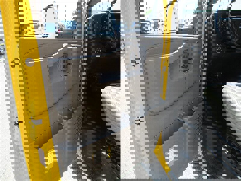 Used 2021 GMC Savana 3500 Extended w/ Power Convenience Package image 17