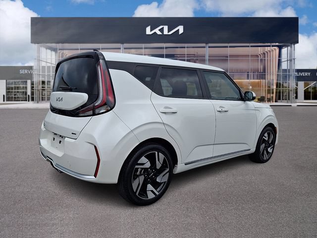 Used 2023 Kia Soul GT-Line w/ GT-Line Technology Package FWD image 6