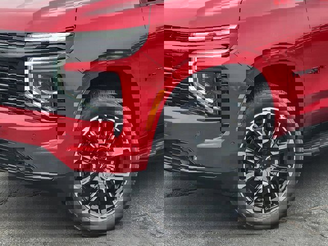 Used 2025 Chevrolet Tahoe RST w/ Sun And Tow Package image 4