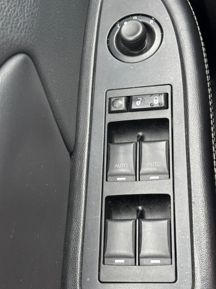 Used 2014 Chrysler 200 Limited w/ Sun/Sound Group FWD image 16