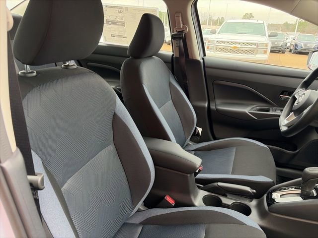 New 2025 Nissan Versa SV w/ Trunk Package FWD image 21