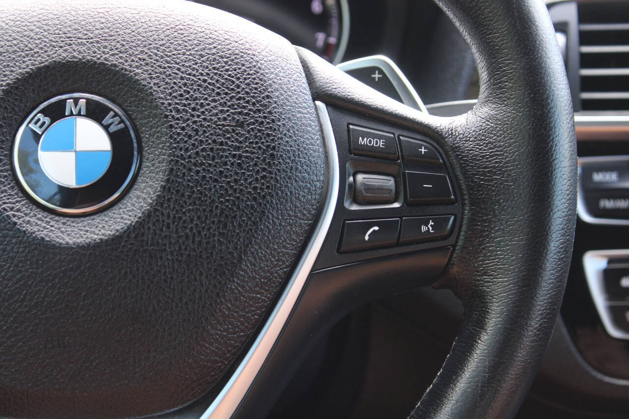 Used 2018 BMW 230i xDrive Convertible AWD/4WD image 37