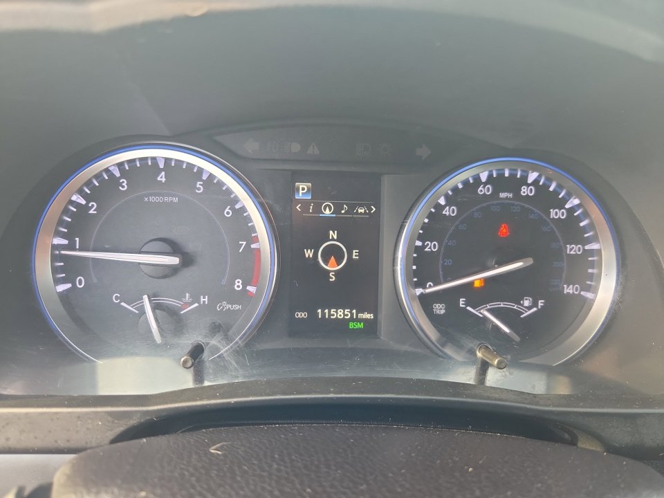 Used 2018 Toyota Highlander XLE FWD image 14