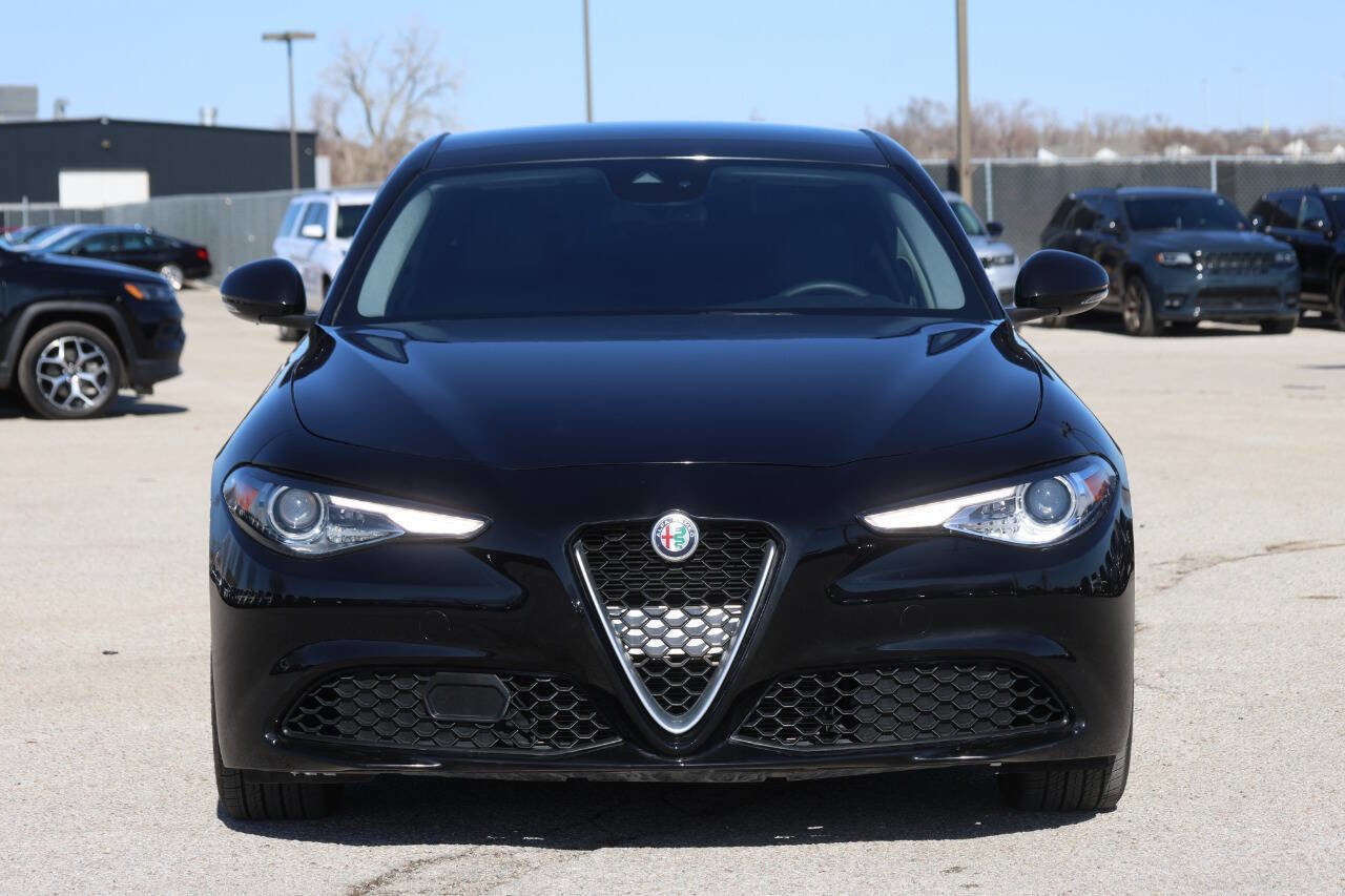 Used 2020 Alfa Romeo Giulia Sprint w/ Cold Weather Package image 5