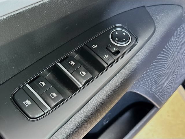 Used 2023 Kia Forte LXS FWD image 7