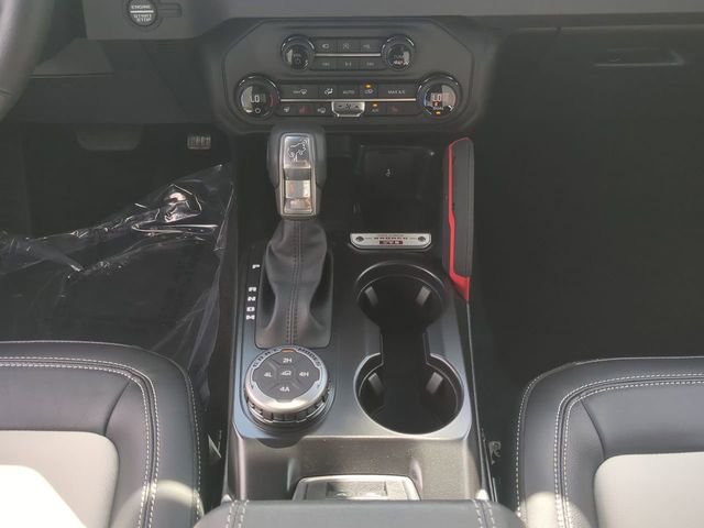 New 2026 Ford Bronco Outer Banks w/ Sasquatch Package AWD/4WD image 20