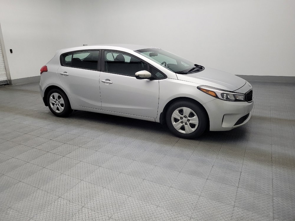 Used 2017 Kia Forte LX image 11