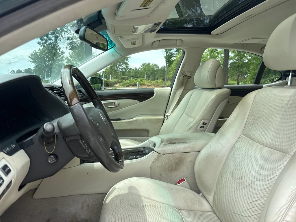 Used 2007 Lexus LS 460 RWD image 12