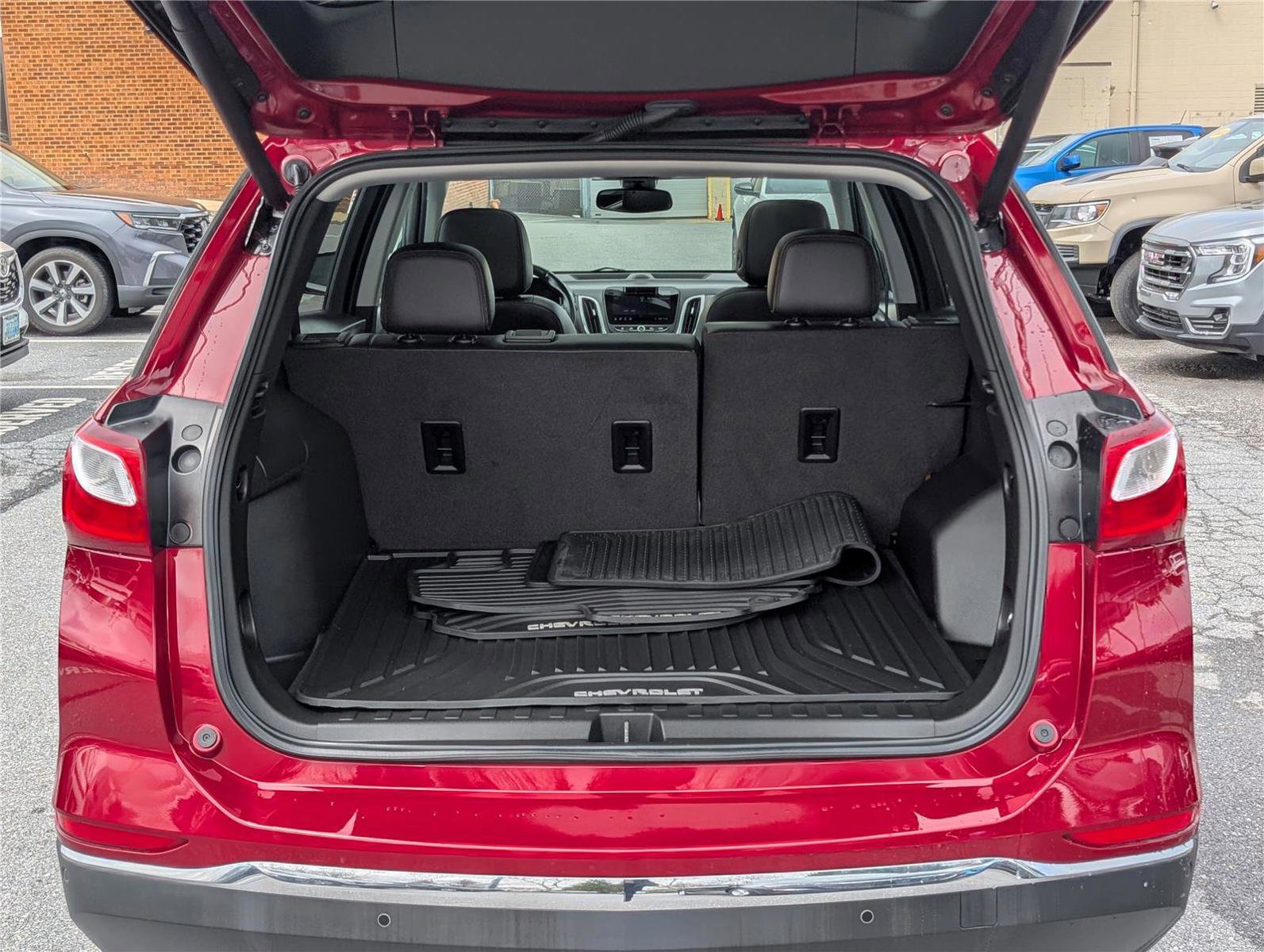 Used 2021 Chevrolet Equinox Premier AWD/4WD image 14