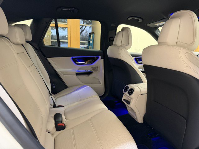 Certified 2025 Mercedes-Benz GLC 300 image 17
