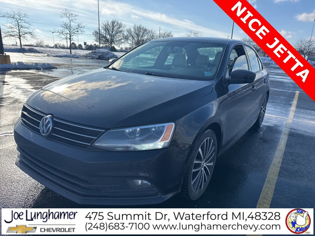 Used 2015 Volkswagen Jetta Sport image 1