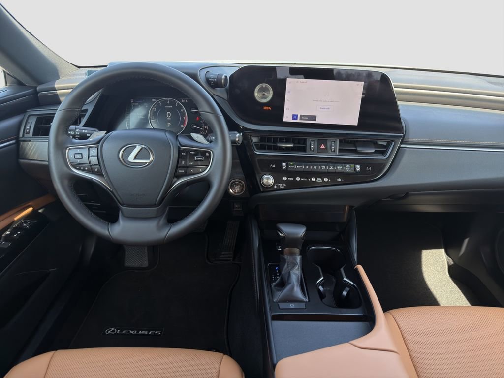 Used 2024 Lexus ES 350 w/ Accessory Package (Z2) image 14