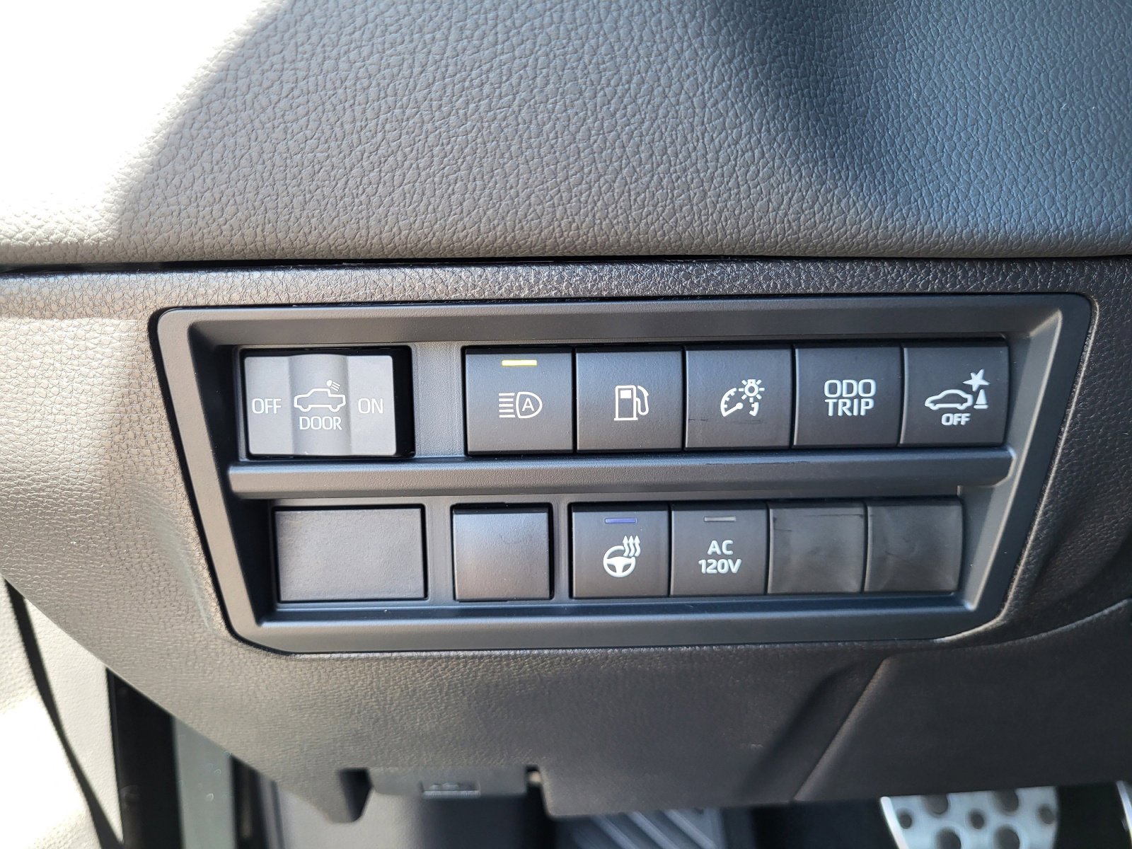 Used 2026 Toyota Tundra Limited w/ TRD Off-Road Package image 22