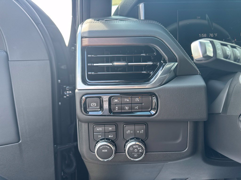 New 2026 GMC Yukon XL Denali w/ Sun & Power Step Package AWD/4WD image 14