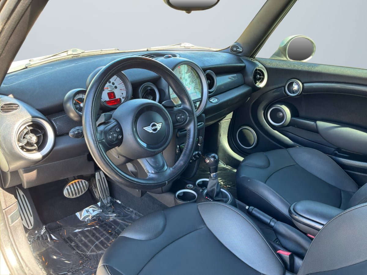 Used 2012 MINI Cooper S w/ Sport Pkg FWD image 10