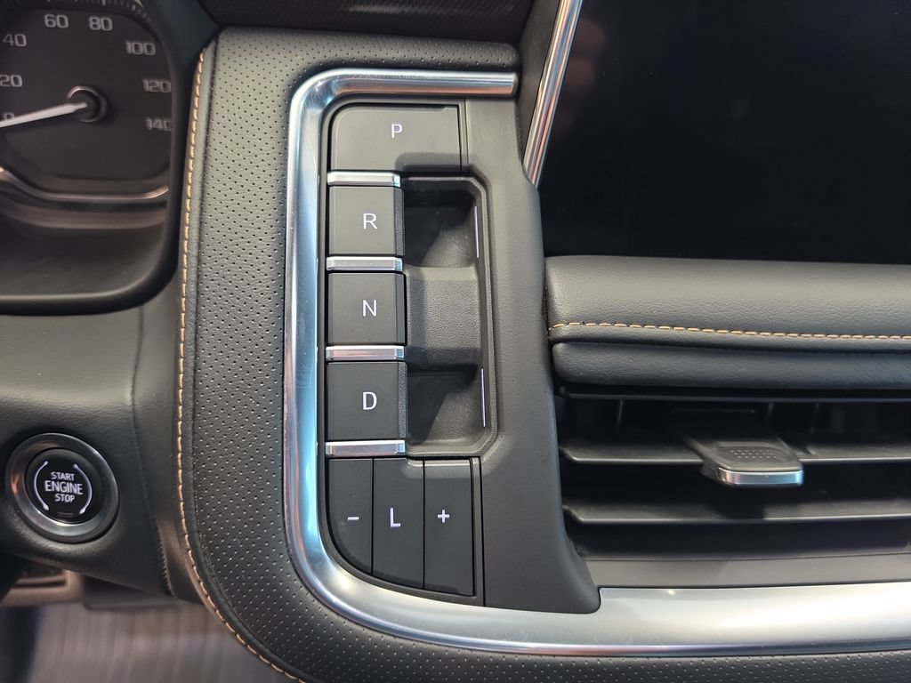 Used 2021 GMC Yukon AT4 w/ LPO, Illumination Package AWD/4WD image 30