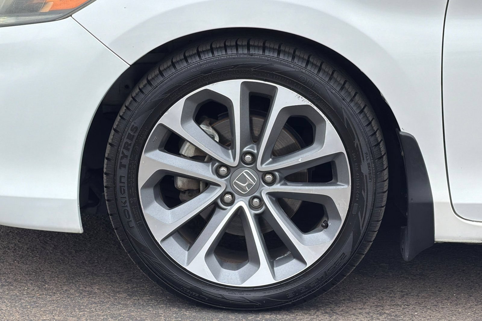 Used 2013 Honda Accord EX-L image 24