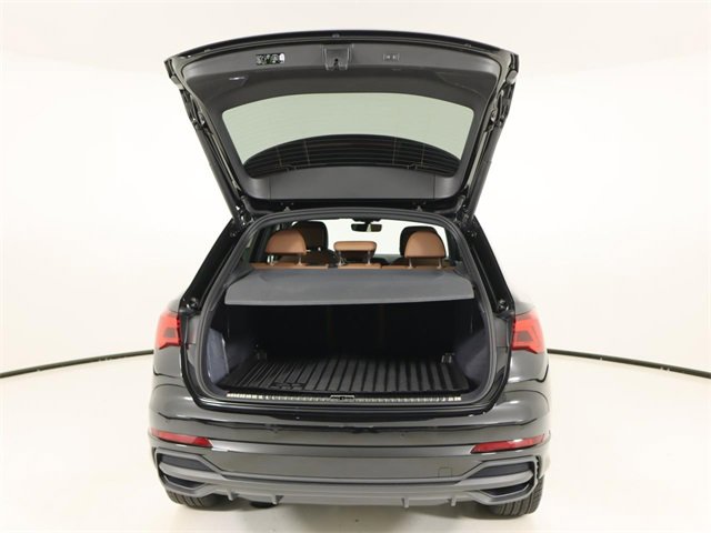 Certified 2025 Audi Q3 2.0T Premium image 22