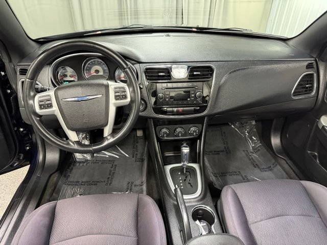 Used 2012 Chrysler 200 Touring FWD image 16