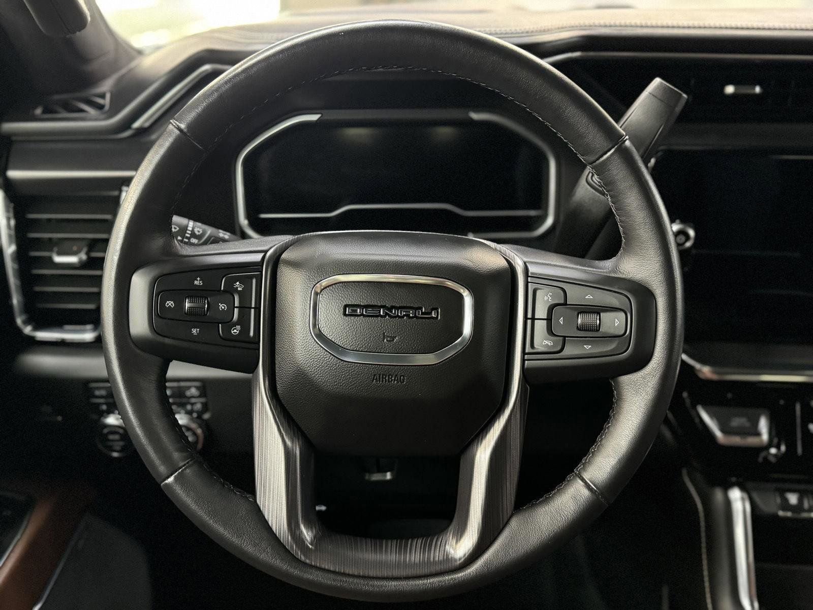 Used 2024 GMC Sierra 3500 Denali Ultimate image 20