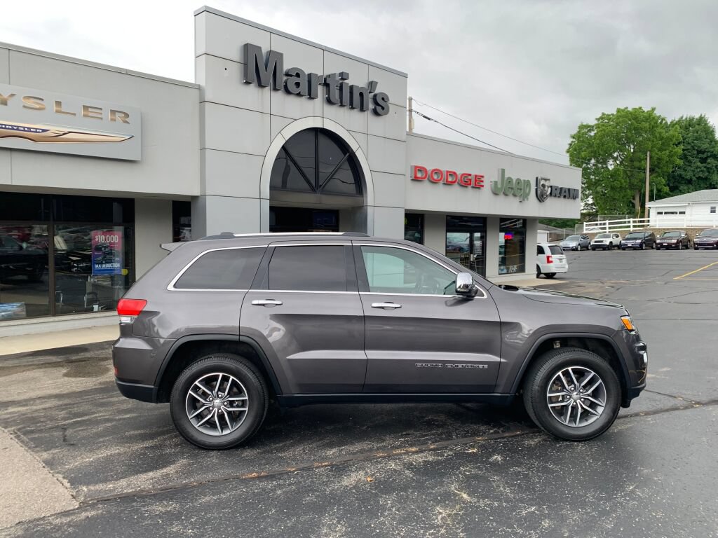 Used 2017 Jeep Grand Cherokee Limited w/ Trailer Tow Group IV AWD/4WD image 8