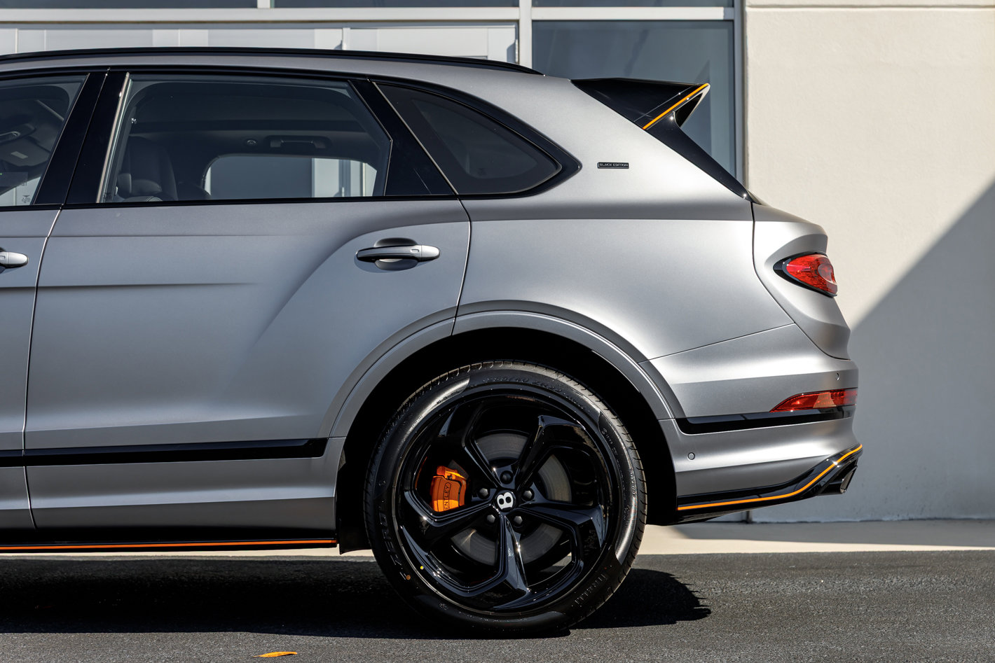 New 2025 Bentley Bentayga image 18