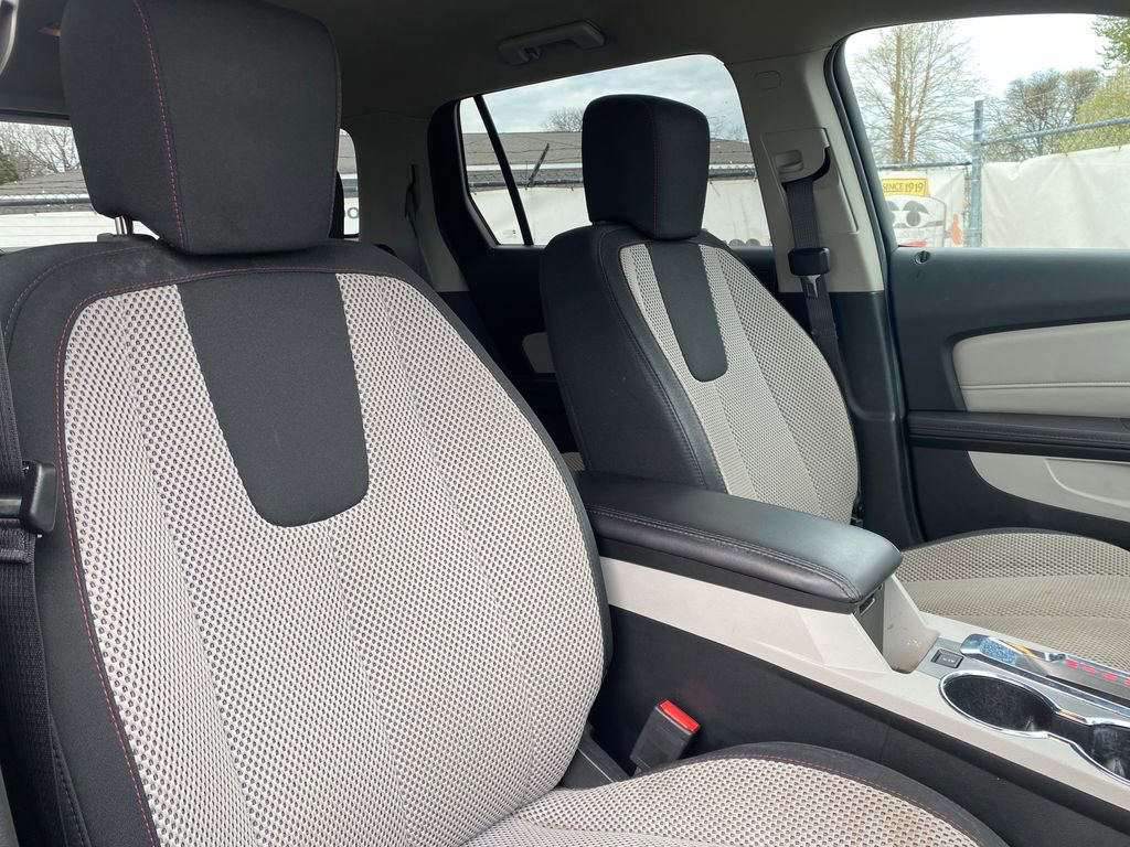 Used 2017 GMC Terrain SLE AWD/4WD image 16