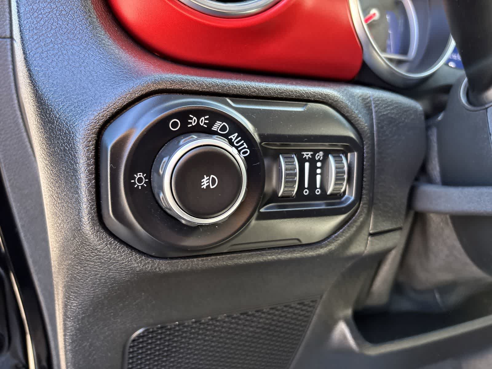 Certified 2019 Jeep Wrangler Unlimited Rubicon AWD/4WD image 10