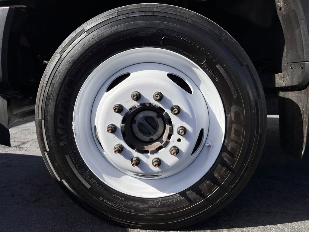 Used 2022 Ford F550 4x4 Crew Cab Super Duty w/ Power Equipment Group image 32