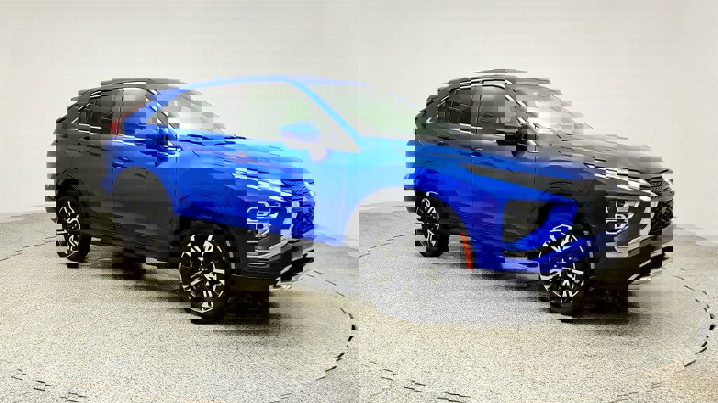 Used 2023 Mitsubishi Eclipse Cross SE image 3