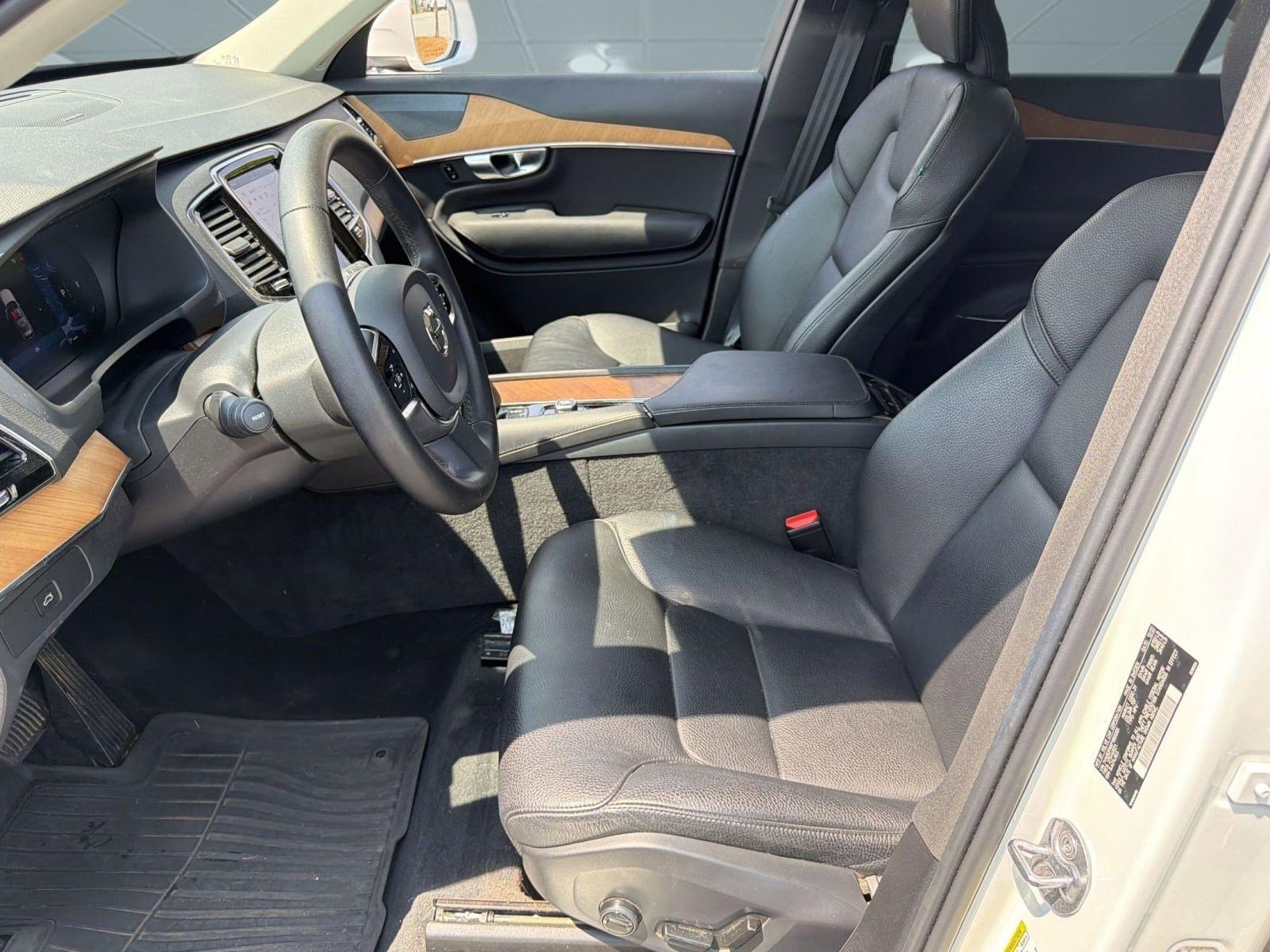 Used 2023 Volvo XC90 B6 Plus w/ Protection Package Premier AWD/4WD image 5