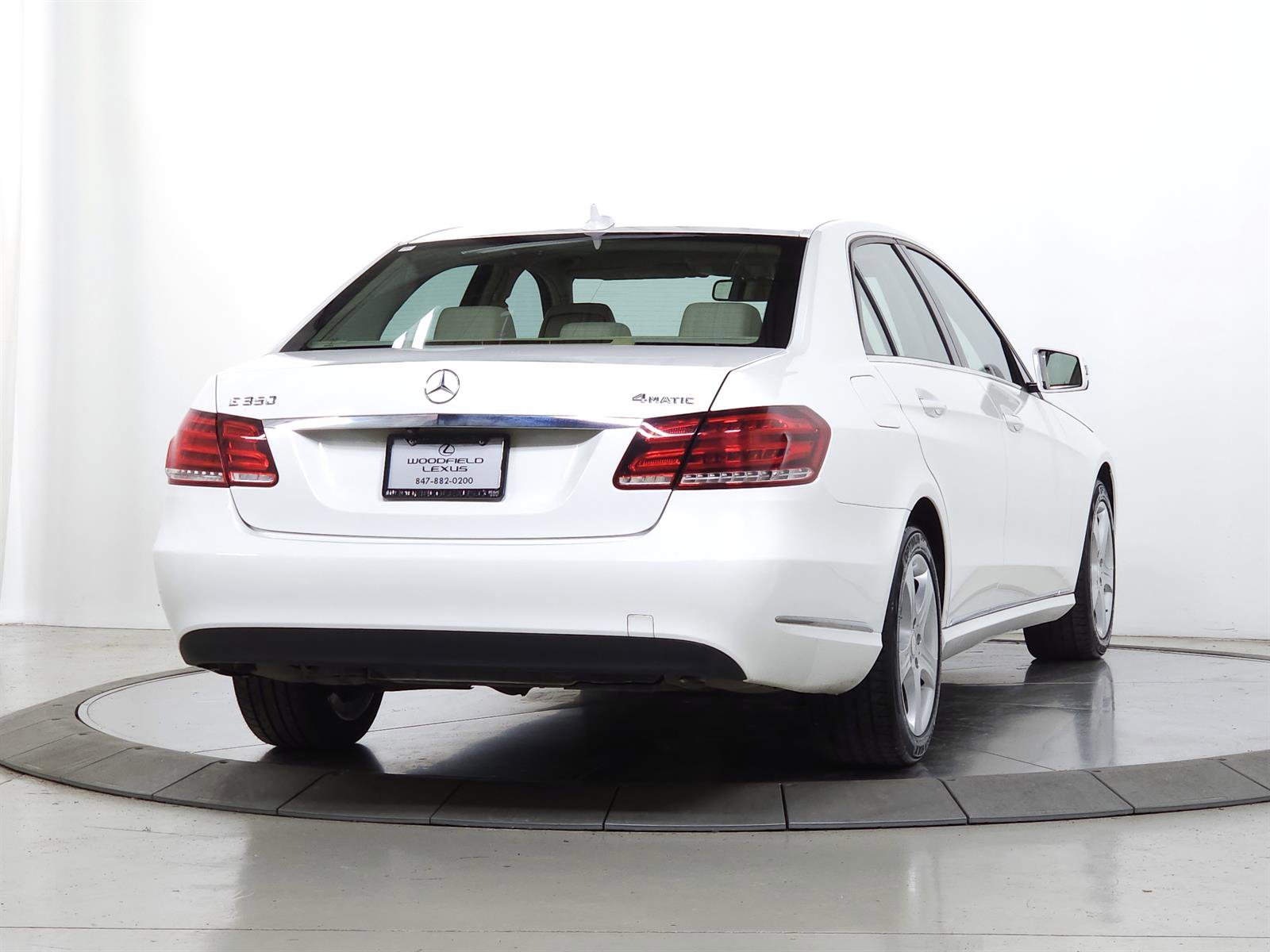 Used 2014 Mercedes-Benz E 350 Luxury image 9
